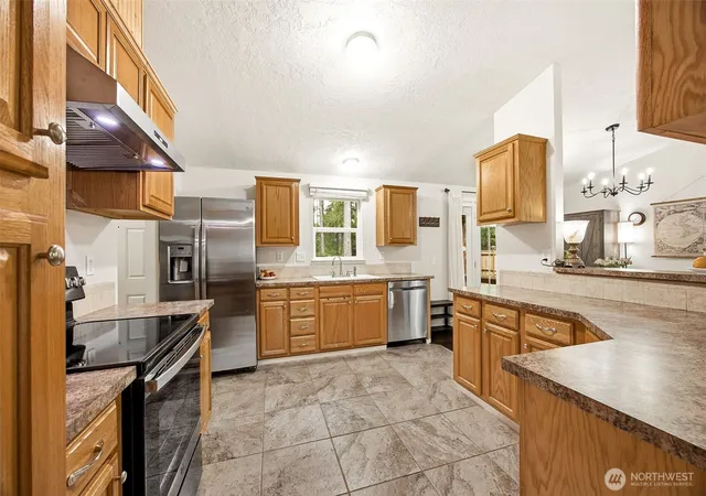 Photo 3 of Sale Pending at 90 N Hamma Dr E, Hoodsport, WA 98548 | MLS# NWM2548305 | Listing updated on 2026-10-01