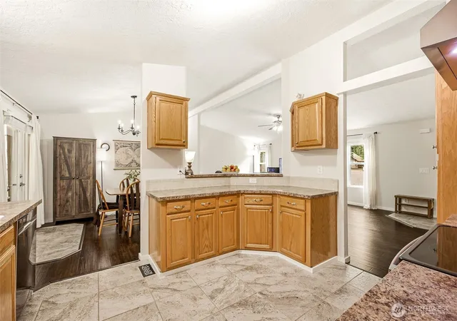 Photo 4 of Sale Pending at 90 N Hamma Dr E, Hoodsport, WA 98548 | MLS# NWM2548305 | Listing updated on 2026-10-01