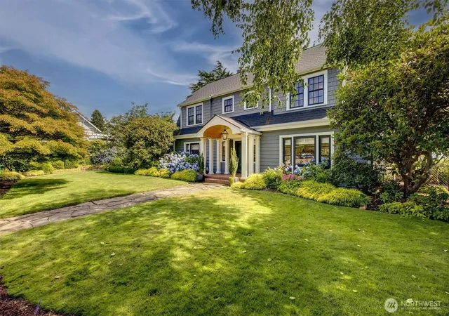 Photo 3 of Mansion for sale at 101 Prospect St, Seattle, WA 98109 | MLS# NWM2548363 | Listing updated on 2026-09-22