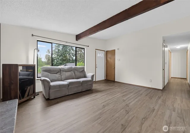 Photo 4 of Single family home for sale at 605 S 304th Street, Federal Way, WA 98003 | MLS# NWM2548410 | Listing updated on 2026-09-22