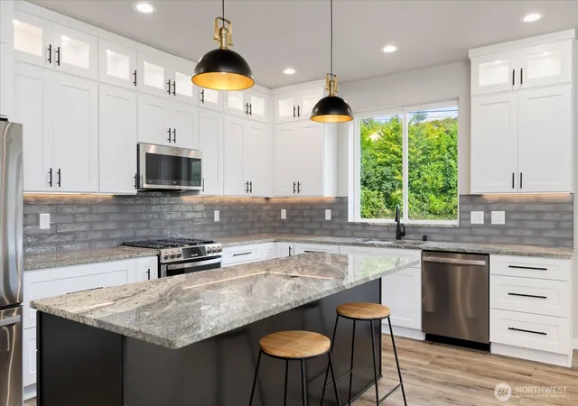 Photo 4 of Single family home for sale at 2427 Cambridge Ct, Langley, WA 98260 | MLS# NWM2548482 | Listing updated on 2026-09-22
