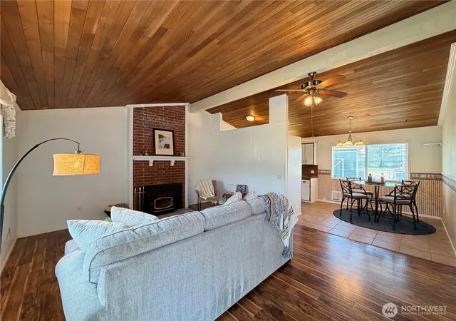 Photo 3 of Single family home for sale at 655 Canal Dr Ne, Ocean Shores, WA 98569 | MLS# NWM2548610 | Listing updated on 2026-10-01