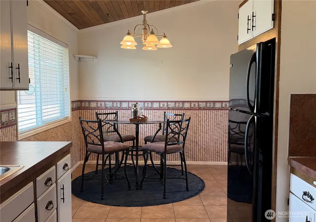 Photo 4 of Single family home for sale at 655 Canal Dr NE, Ocean Shores, WA 98569 | MLS# NWM2548610 | Listing updated on 2026-10-01