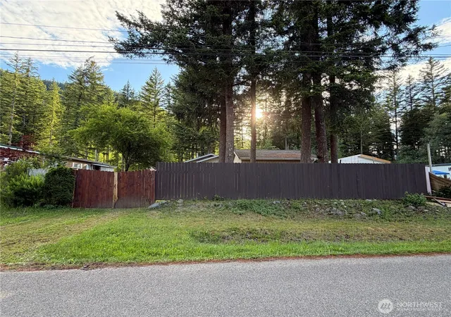 Photo 26 of Sale Pending at 8595 Golden Valley Dr, Maple Falls, WA 98266 | MLS# NWM2548621 | Listing updated on 2026-10-16