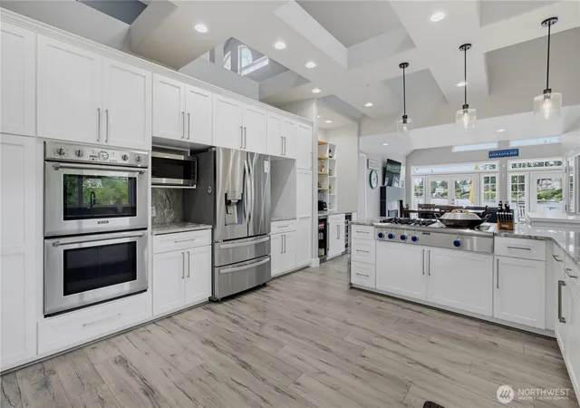 Photo 2 of Single family home for sale at 25860 136th Avenue Se, Kent, WA 98042 | MLS# NWM2548728 | Listing updated on 2026-09-30