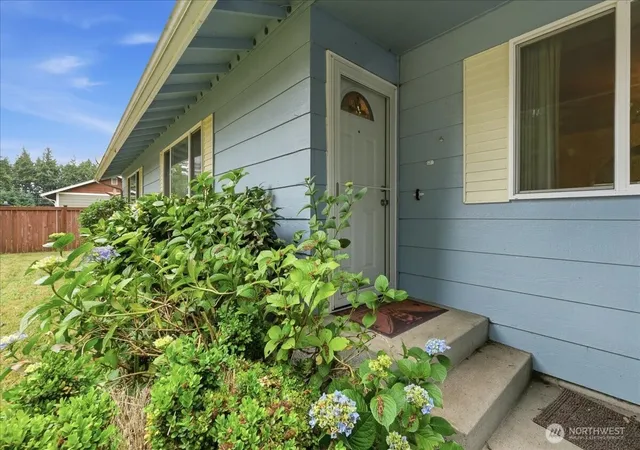 Photo 3 of Single family home for sale at 11605 85th Avenue E, Puyallup, WA 98373 | MLS# NWM2548825 | Listing updated on 2026-09-22