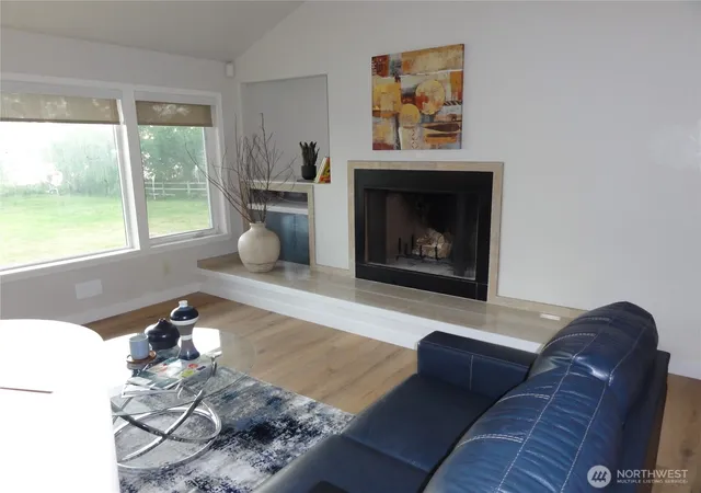 Photo 3 of Single family home for sale at 3862 Shorecrest Dr NE, Moses Lake, WA 98837 | MLS# NWM2548877 | Listing updated on 2026-09-22