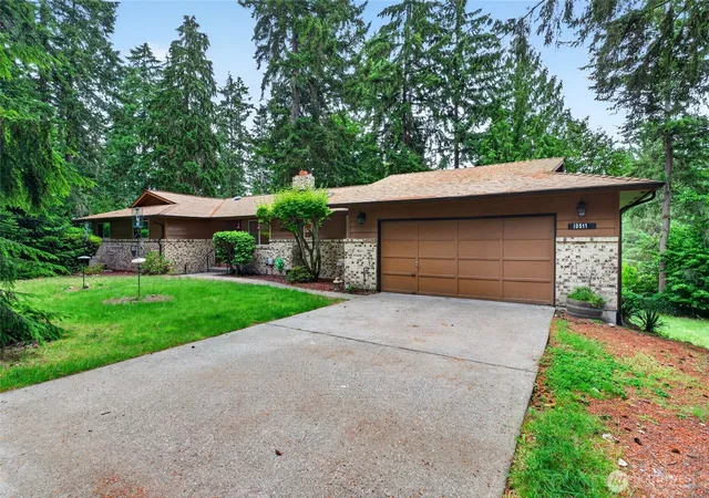 Photo 2 of Single family home for sale at 10511 Moller Dr Nw, Gig Harbor, WA 98332 | MLS# NWM2548997 | Listing updated on 2026-09-22