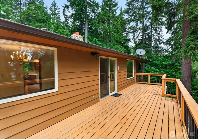 Photo 4 of Single family home for sale at 10511 Moller Dr NW, Gig Harbor, WA 98332 | MLS# NWM2548997 | Listing updated on 2026-09-22