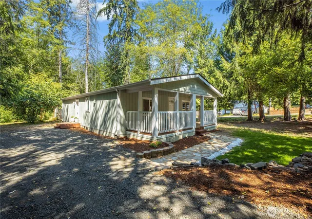 Photo 2 of Manufactured home for sale at 13622 138th Avenue Nw, Gig Harbor, WA 98329 | MLS# NWM2549041 | Listing updated on 2026-09-22