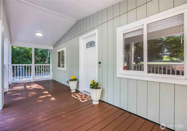Photo 3 of Manufactured home for sale at 13622 138th Avenue Nw, Gig Harbor, WA 98329 | MLS# NWM2549041 | Listing updated on 2026-09-22
