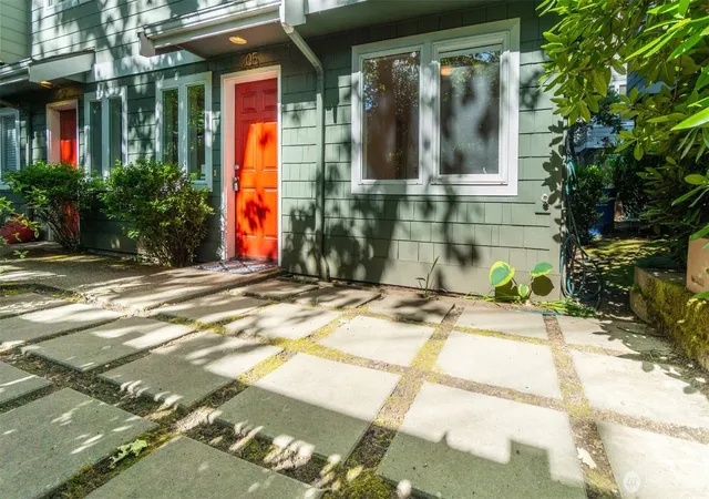 Photo 3 of Townhouse for sale at 205 27th Avenue S #205, Seattle, WA 98144 | MLS# NWM2549065 | Listing updated on 2026-09-22