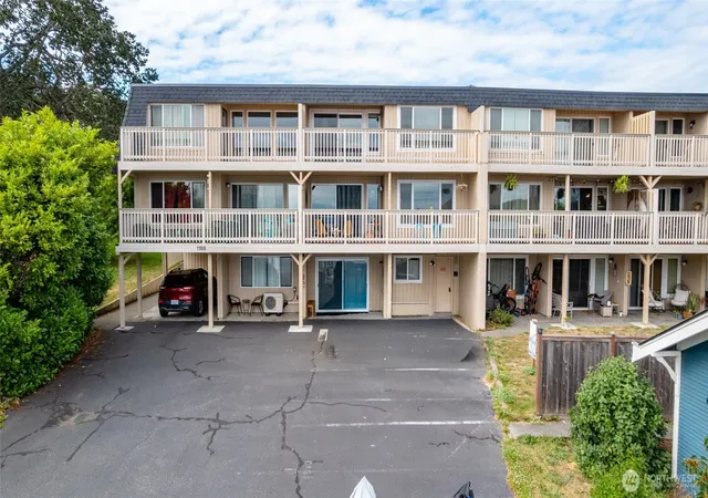 Photo 2 of Sale Pending at 1188 Se Pioneer Way #101, Oak Harbor, WA 98277 | MLS# NWM2549339 | Listing updated on 2026-09-25