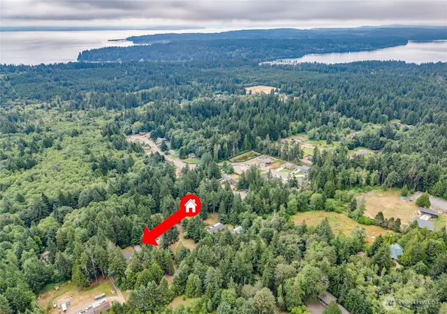 Photo 3 of Manufactured home for sale at 18142 NE Diamond Dr, Poulsbo, WA 98370 | MLS# NWM2549341 | Listing updated on 2026-10-01