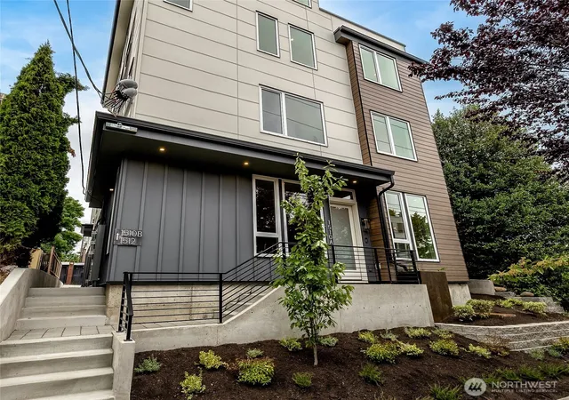 Townhouse for sale at 1510 NW A 59th St, Seattle, WA 98107 | MLS# NWM2549372