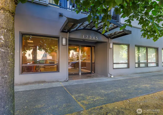 Photo 4 of Condo for sale at 12345 Roosevelt Way NE #310, Seattle, WA 98125 | MLS# NWM2549552 | Listing updated on 2026-09-29