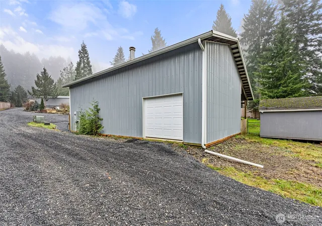 Photo 4 of Single family home for sale at 3115 & 3119 Zenkner Valley Rd SW, Centralia, WA 98531 | MLS# NWM2549558 | Listing updated on 2026-09-22
