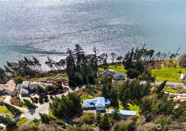 Photo 4 of Sale Pending at 8651 Turners Bay Pl, Anacortes, WA 98221 | MLS# NWM2549596 | Listing updated on 2026-09-25