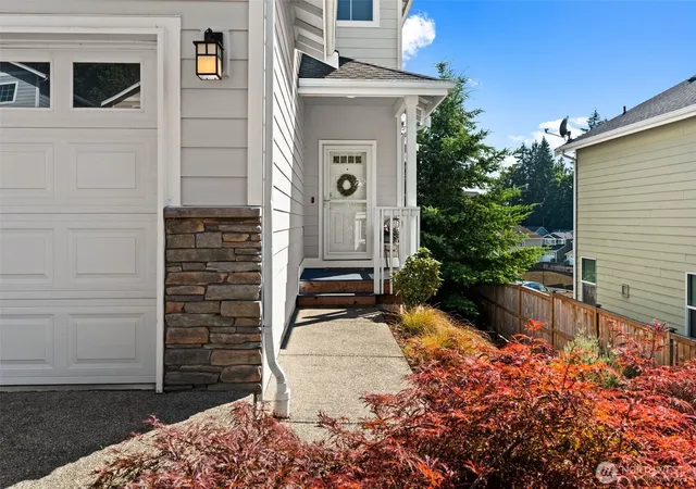 Photo 3 of Single family home for sale at 736 Freedom Ct SE, Port Orchard, WA 98366 | MLS# NWM2550036 | Listing updated on 2026-10-01