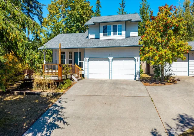 Photo 1 of Sale Pending at 2090 Sw Putnam Dr, Oak Harbor, WA 98277 | MLS# NWM2550086 | Listing updated on 2026-09-27