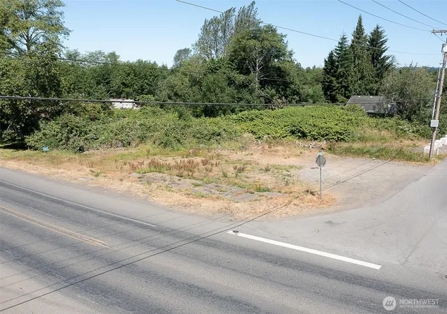 Photo 2 of Sale Pending at 2019 Harding Rd, Aberdeen, WA 98520 | MLS# NWM2550241 | Listing updated on 2026-09-25