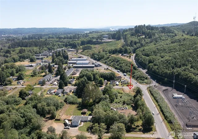 Photo 4 of Sale Pending at 2019 Harding Rd, Aberdeen, WA 98520 | MLS# NWM2550241 | Listing updated on 2026-09-25