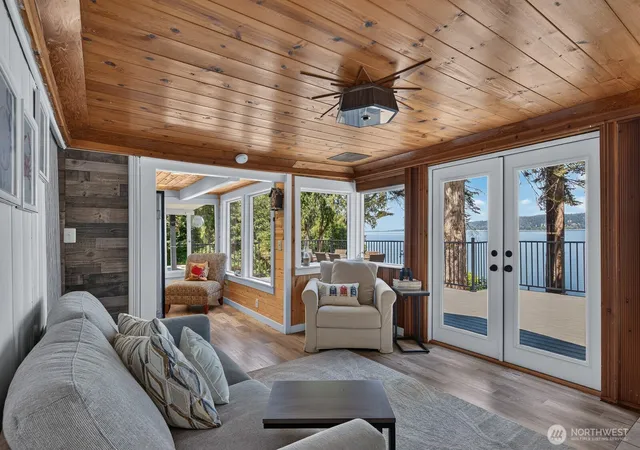 Photo 4 of Single family home for sale at 3365 Shoreline Dr, Camano Island, WA 98282 | MLS# NWM2550317 | Listing updated on 2026-09-22