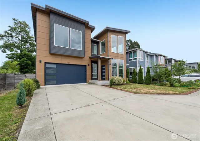 Photo 1 of Sale Pending at 121 Palisades Pl, Pacific, WA 98047 | MLS# NWM2550614 | Listing updated on 2026-09-25