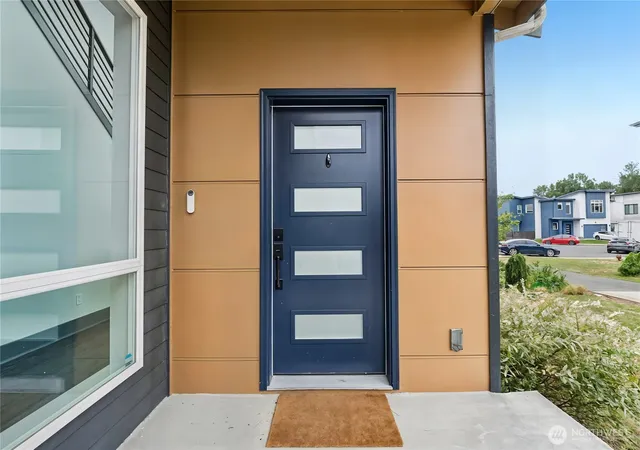Photo 3 of Sale Pending at 121 Palisades Pl, Pacific, WA 98047 | MLS# NWM2550614 | Listing updated on 2026-09-25