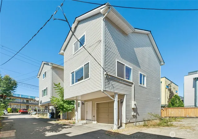 Photo 2 of Townhouse for sale at 7530 43rd Avenue S #B, Seattle, WA 98118 | MLS# NWM2550652 | Listing updated on 2026-09-22