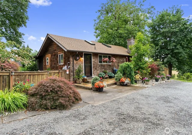 Photo 2 of Sale Pending at 24905 Jim Crk Rd, Arlington, WA 98223 | MLS# NWM2550727 | Listing updated on 2026-09-22