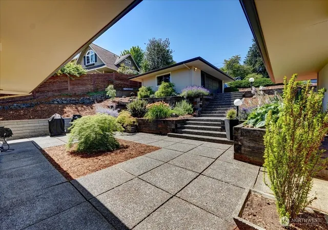 Photo 3 of Single family home for sale at 10837 Evergreen Ter Sw, Lakewood, WA 98498 | MLS# NWM2550780 | Listing updated on 2026-09-22
