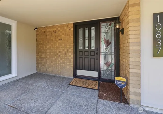Photo 3 of Single family home for sale at 10837 Evergreen Ter SW, Lakewood, WA 98498 | MLS# NWM2550780 | Listing updated on 2026-09-22