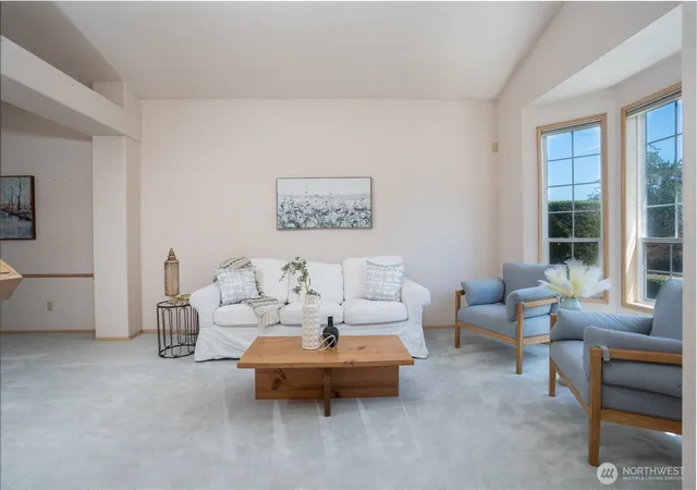 Photo 3 of Single family home for sale at 176 Eagle Ridge Dr E, Puyallup, WA 98374 | MLS# NWM2550819 | Listing updated on 2026-09-21