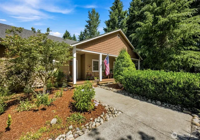 Photo 3 of Single family home for sale at 15330 159th Lane SE, Yelm, WA 98597 | MLS# NWM2550858 | Listing updated on 2026-09-22