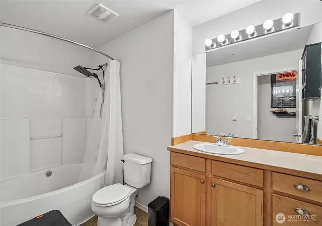 Photo 4 of Condo for sale at 6443 Hazel Ave SE #C, Auburn, WA 98092 | MLS# NWM2550934 | Listing updated on 2026-09-29