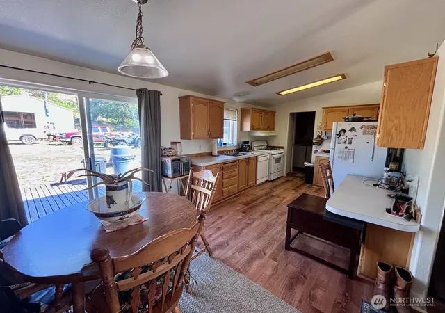 Photo 4 of Manufactured home for sale at 790 Fs Rd 3506, Ellensburg, WA 98926 | MLS# NWM2551035 | Listing updated on 2026-09-22