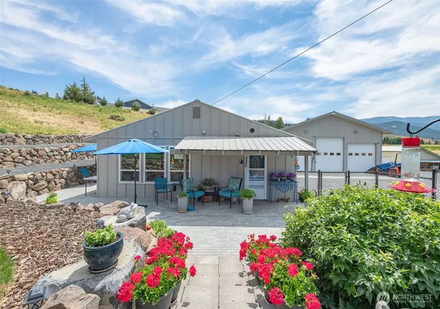 Photo 1 of Single family home for sale at 749 Wheeler Hl Rd, Wenatchee, WA 98801 | MLS# NWM2551047 | Listing updated on 2026-09-26