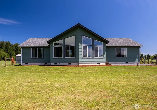 Photo 1 of Single family home for sale at 125 Apple Tree Ln, Onalaska, WA 98570 | MLS# NWM2551252 | Listing updated on 2026-09-22