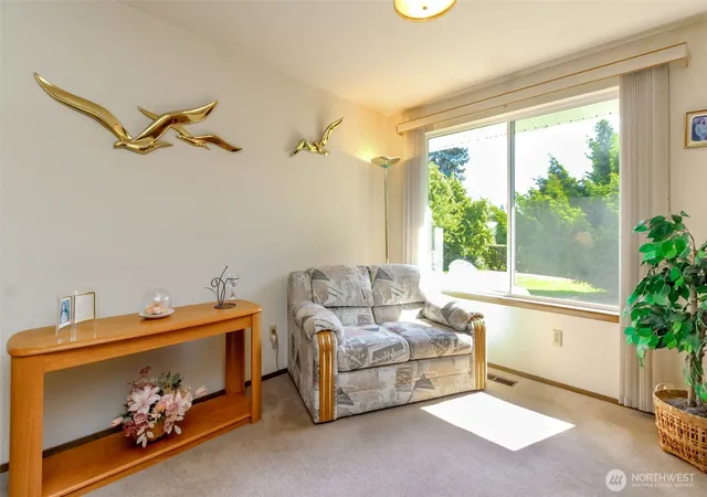 Photo 4 of Sale Pending at 31244 9th Avenue S, Federal Way, WA 98003 | MLS# NWM2551337 | Listing updated on 2026-09-25