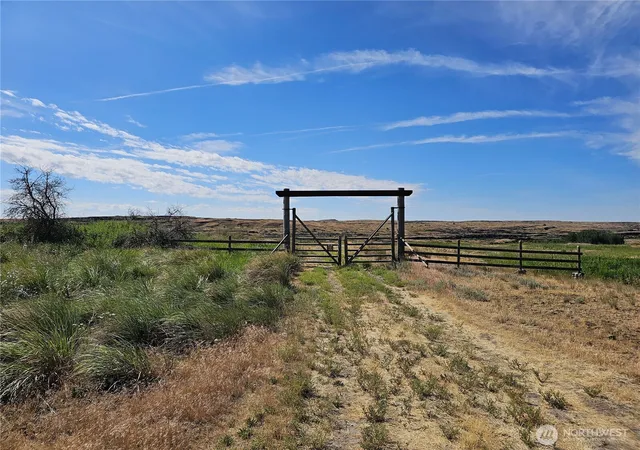 Photo 2 of Single family home for sale at 24414 Seven Springs Dairy Rd E, Creston, WA 99117 | MLS# NWM2551371 | Listing updated on 2026-09-22
