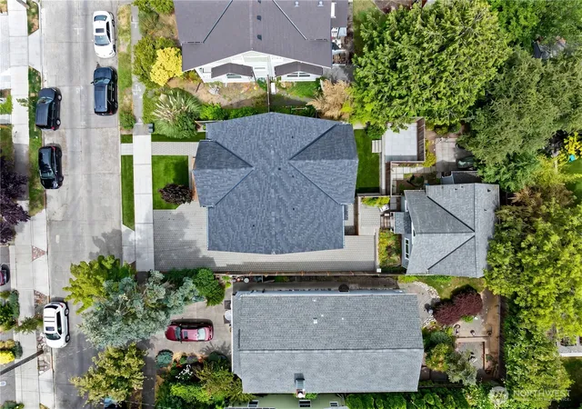 Photo 3 of Condo for sale at 6538 11th Avenue NW #1, Seattle, WA 98117 | MLS# NWM2551472 | Listing updated on 2026-09-22