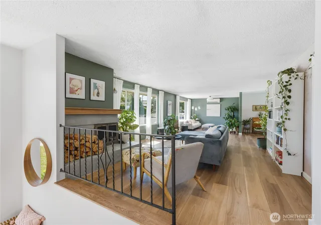 Photo 3 of Single family home for sale at 1116 Wedgewood Ave, Wenatchee, WA 98801 | MLS# NWM2551484 | Listing updated on 2026-09-22
