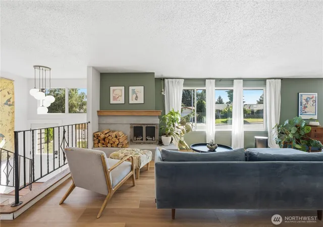 Photo 3 of Single family home for sale at 1116 Wedgewood Ave, Wenatchee, WA 98801 | MLS# NWM2551484 | Listing updated on 2026-09-22