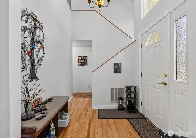 Photo 4 of Single family home for sale at 2100 Fowler Pl, Mount Vernon, WA 98274 | MLS# NWM2551570 | Listing updated on 2026-09-30