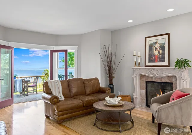Photo 3 of Single family home for sale at 6838 Sw Maury Park Rd, Vashon, WA 98070 | MLS# NWM2551588 | Listing updated on 2026-09-22