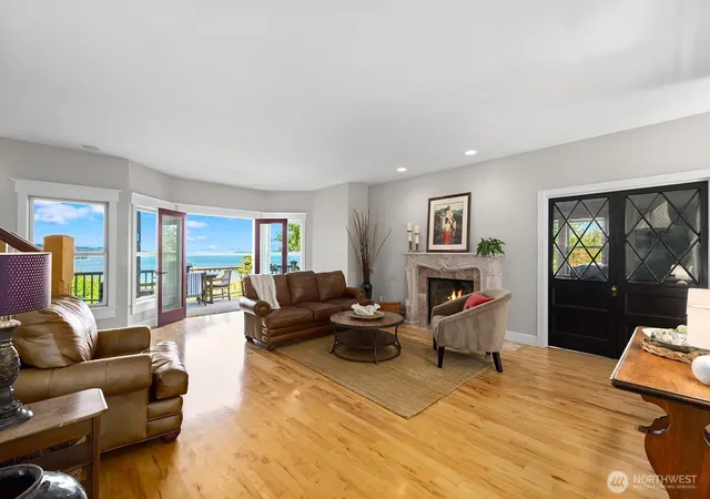 Photo 3 of Single family home for sale at 6838 SW Maury Park Rd, Vashon, WA 98070 | MLS# NWM2551588 | Listing updated on 2026-09-22