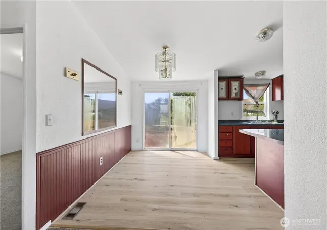 Photo 4 of Manufactured home for sale at 2643 W Bench Rd, Othello, WA 99344 | MLS# NWM2551601 | Listing updated on 2026-09-22