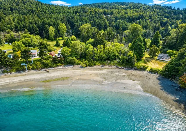 Photo 3 of Manufactured home for sale at 7404 Guemes Pl, Anacortes, WA 98221 | MLS# NWM2551688 | Listing updated on 2026-09-22