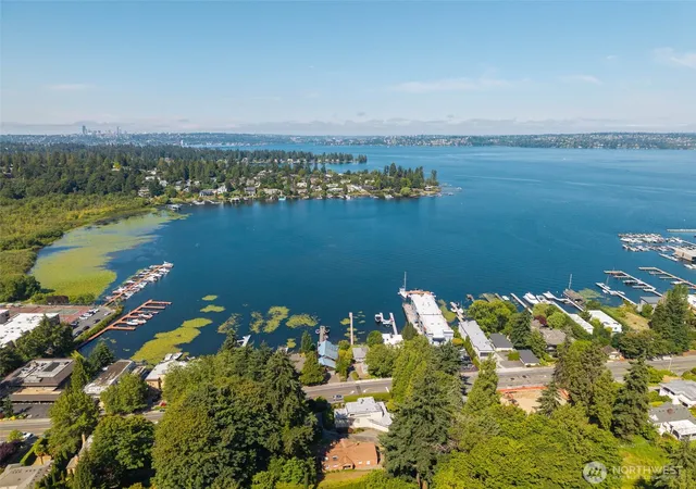 Photo 2 of Single family home for sale at 4545 Lake Washington Blvd Ne, Kirkland, WA 98033 | MLS# NWM2551761 | Listing updated on 2026-09-23